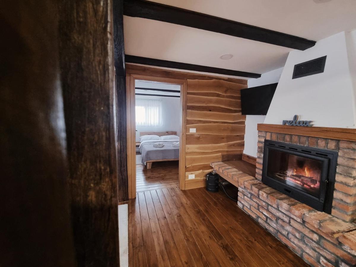 Ruralna Kuca Za Odmor Kablarovo Brdo Guest House Krnjak ภายนอก รูปภาพ